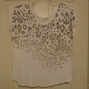XL Apt.9 short sleeve shirt